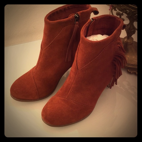 Toms Boots Booties Brown Cognac Suede Fringe 8 - Picture 2 of 7